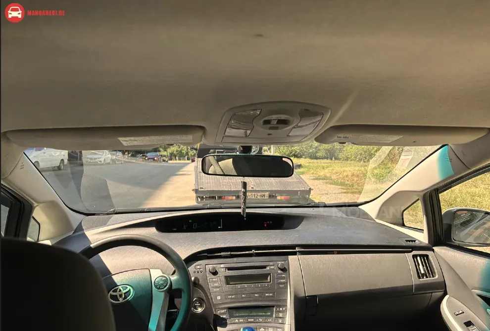 ქირავდება Toyota Prius 2010 თბილისი - photo 2