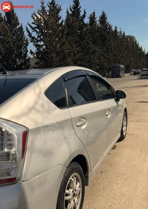ქირავდება Toyota Prius 2010 თბილისი - photo 7