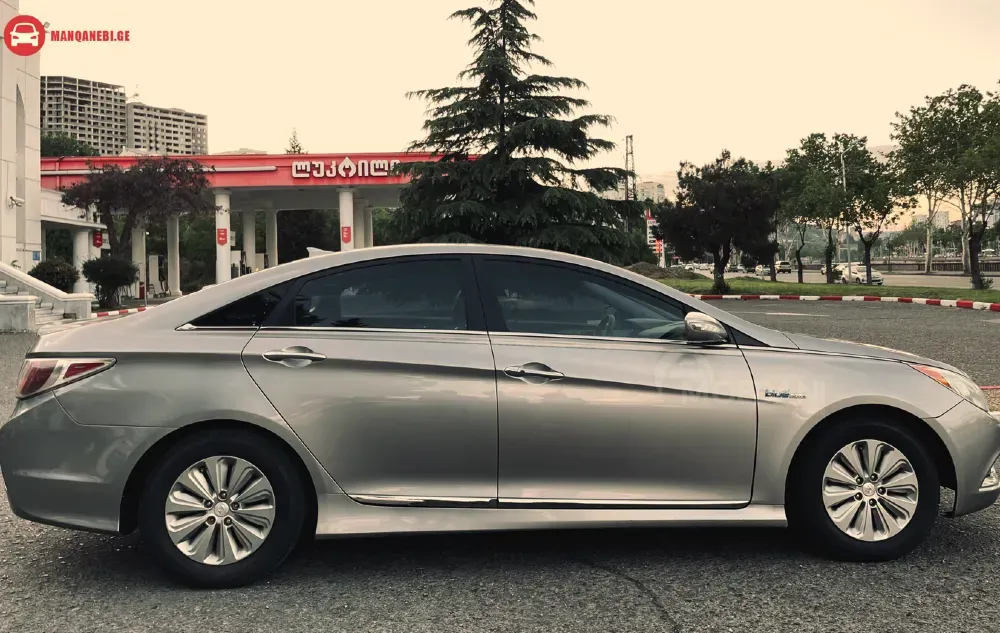 Rental Hyundai Sonata 2013 Tbilisi - photo 1