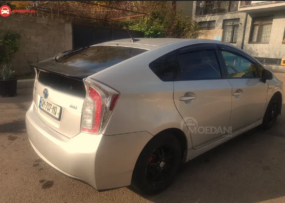 ქირავდება Toyota Prius 2012 თბილისი - photo 4