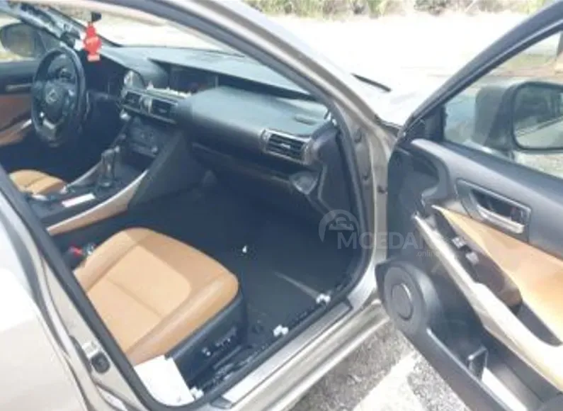 Lexus IS 2018 თბილისი - photo 3