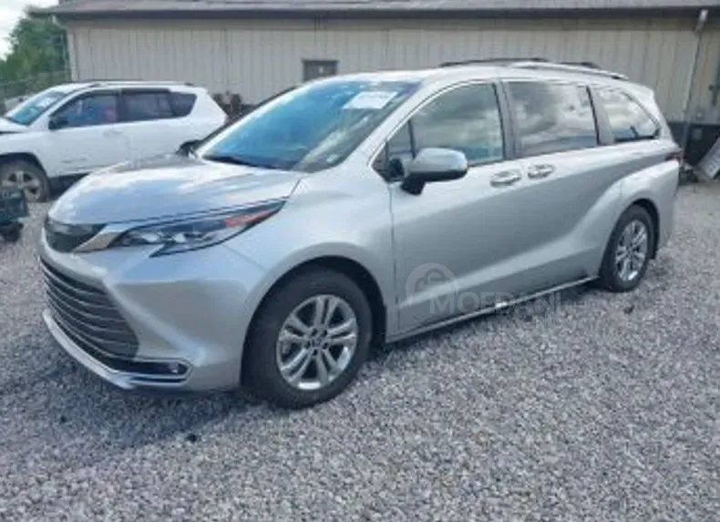 Toyota Sienna 2.5L 2022 Тбилиси - изображение 4
