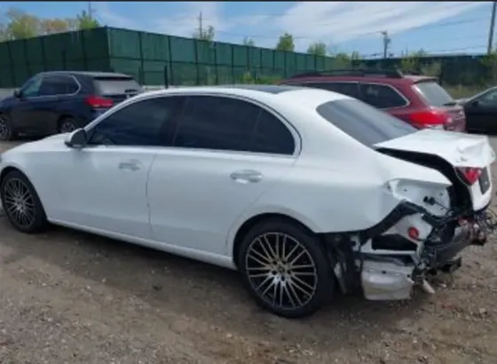 Mercedes C 2L 2023 Тбилиси