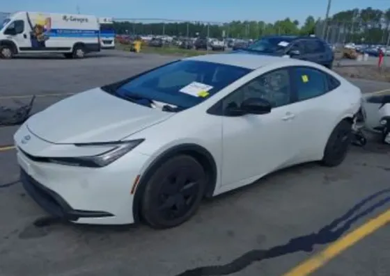 Toyota Prius 2L 2023 Тбилиси