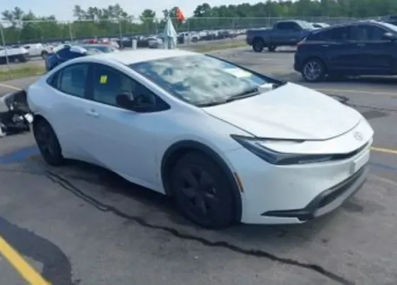 Toyota Prius 2L 2023 Тбилиси