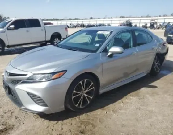 Toyota Camry 2.5L 2020 Тбилиси