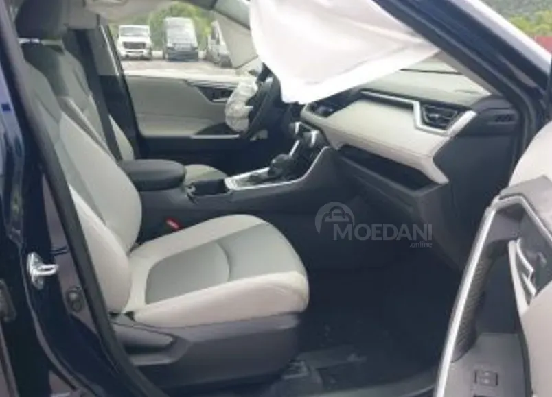 Toyota RAV4 2.5L 2025 Тбилиси - изображение 6