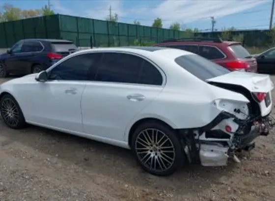 Mercedes C 2L 2023 Тбилиси