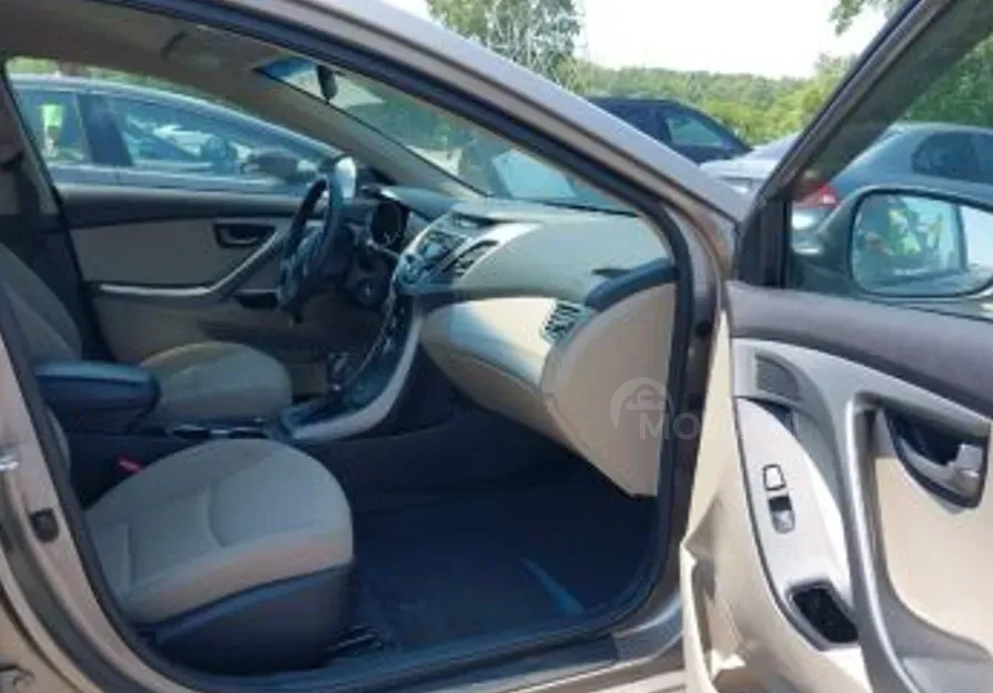 Hyundai Elantra 2015 Тбилиси - изображение 6