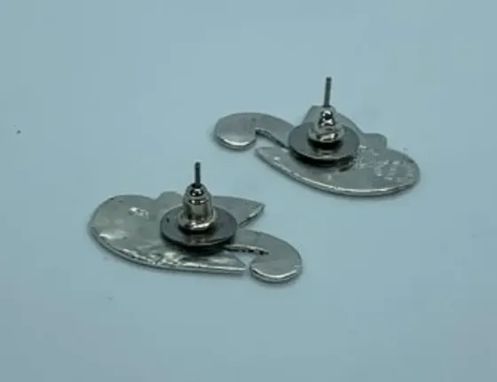 Antique enameled earring in green Tbilisi