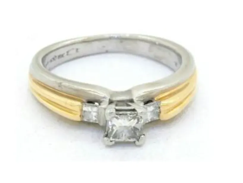 Platinum and gold ring with 0.59 ctw diamonds Tbilisi - photo 1