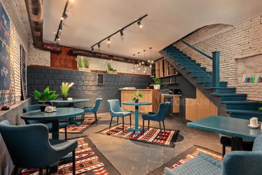 For sale 6-room apartment 215m² 1/1 floor Tbilisi - photo 2