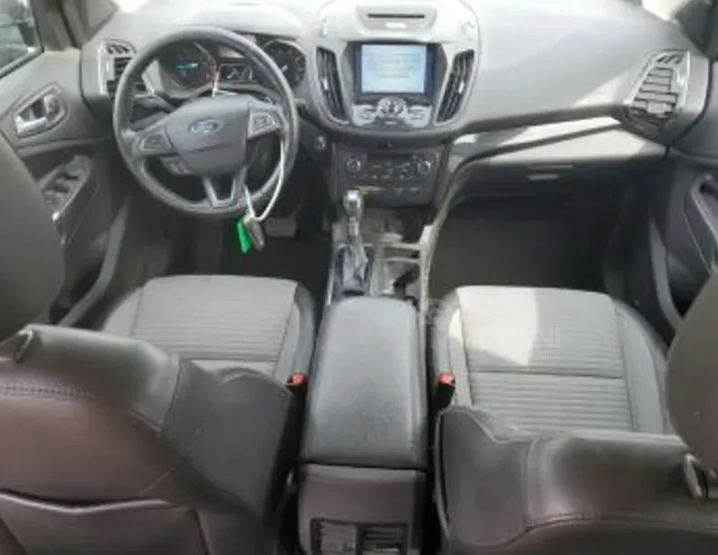 Ford Escape 1.5L 2017 Тбилиси - изображение 5