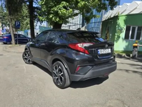 Toyota C-HR 2L 2021 Tbilisi