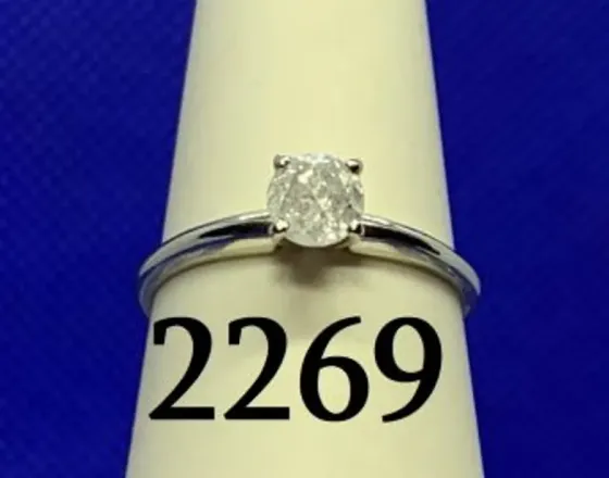 Ოქროს ბეჭედი 0, 50ct ბრილიანტით თბილისი