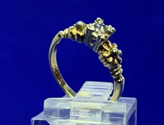 Ოქროს ბეჭედი 0, 12 ct ბრილიანტით თბილისი