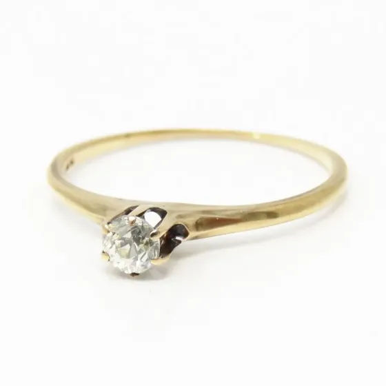 Ოქროს ბეჭედი 0, 15ct ბრილიანტით თბილისი