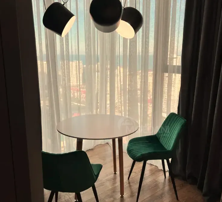 Apartments For Rent three-room 80м² 24/40 floor Batumi - photo 8