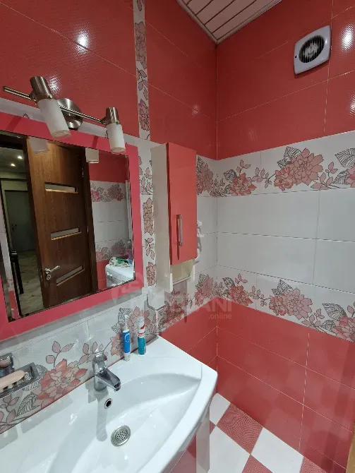 იყიდება 3 ოთახიანი ბინას 71მ² 4/9 სართ თბილისი - photo 9