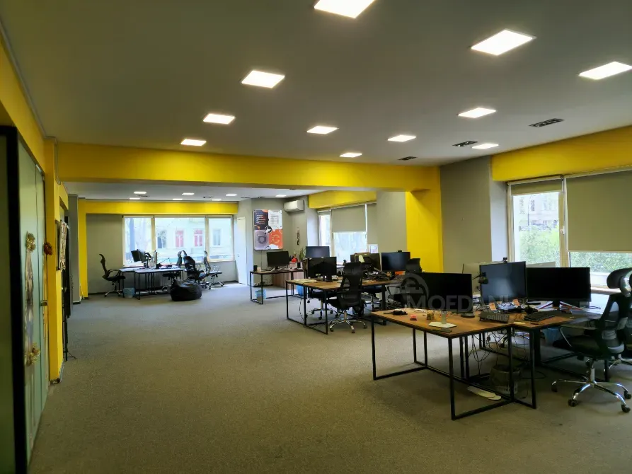 ქირავდება კომერციული საოფისე ფართი ვაკეში თბილისი - photo 5