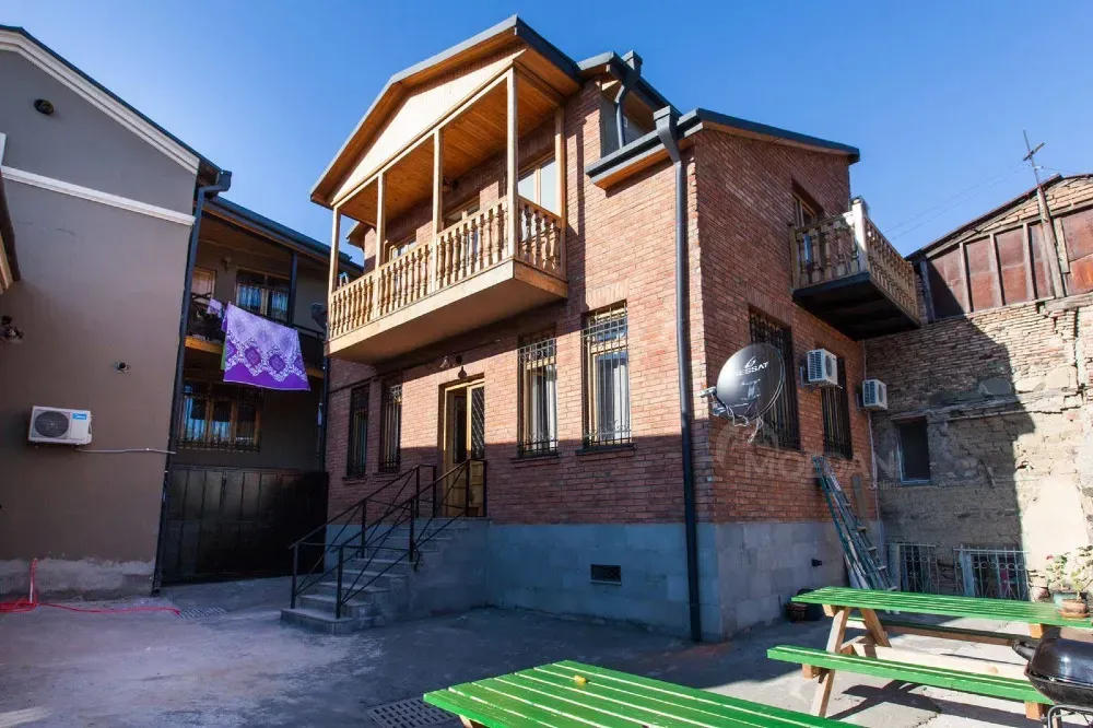 სახლი 187м² თბილისი - photo 1