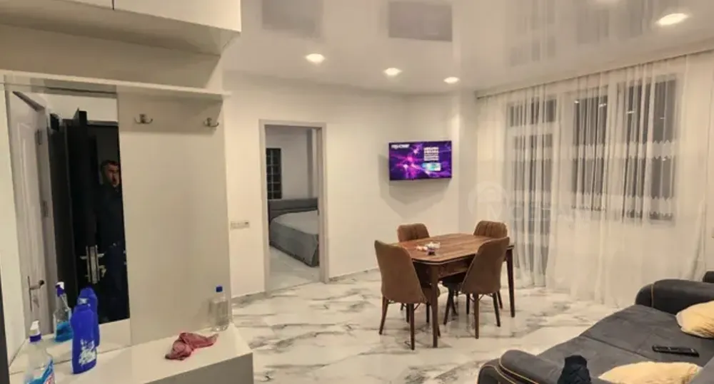 Apartments For Rent three-room 61м² 6/8 floor Batumi - photo 1