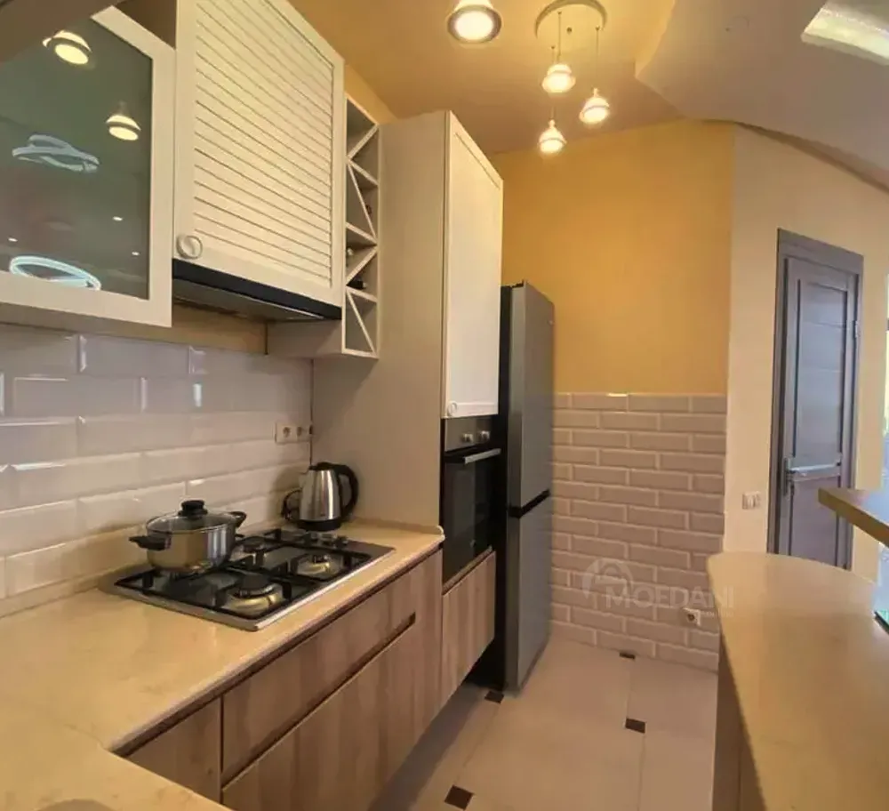 Apartments For Rent three-room 70м² 12/14 floor Batumi - photo 8