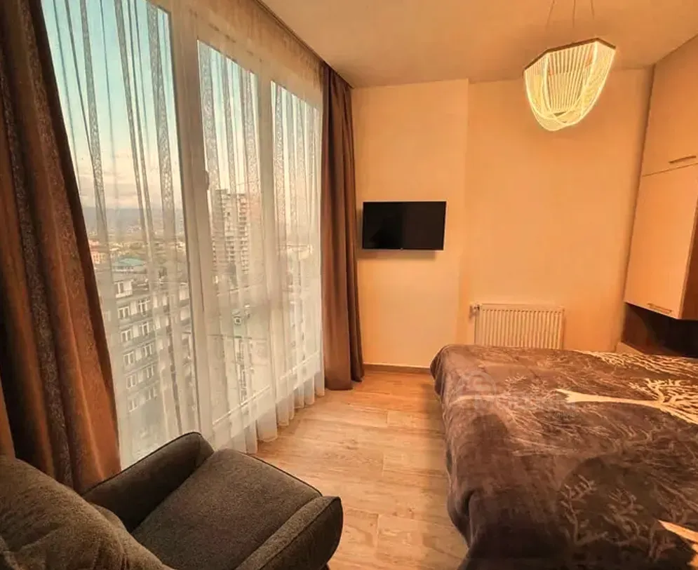 Apartments For Rent three-room 65м² 9/9 floor Batumi - photo 6