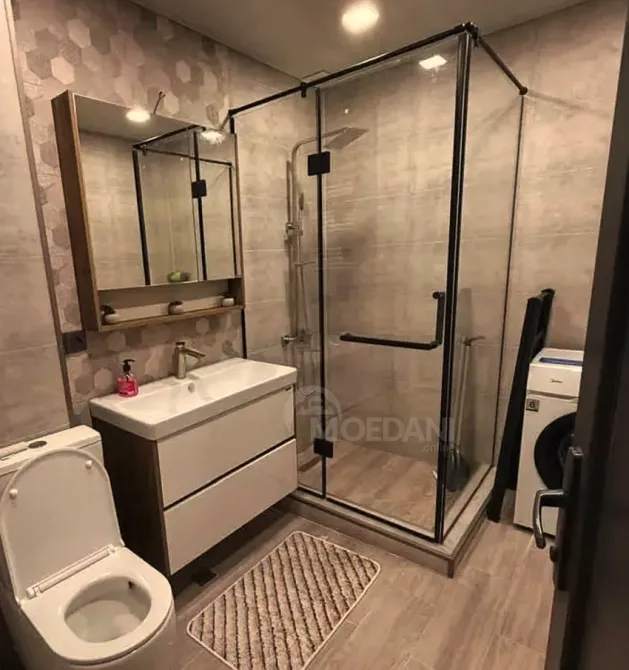 Apartments For Rent three-room 65м² 9/9 floor Batumi - photo 2