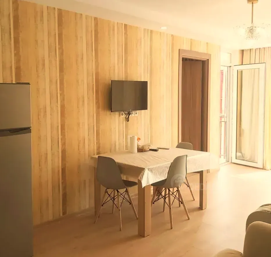 Apartments For Rent two-room 45м² 7/10 floor Batumi - photo 5