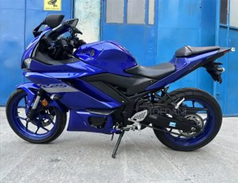 Introducing the 2020 Yamaha YZF-R25, known for its high quality and modern design. Tbilisi - photo 1