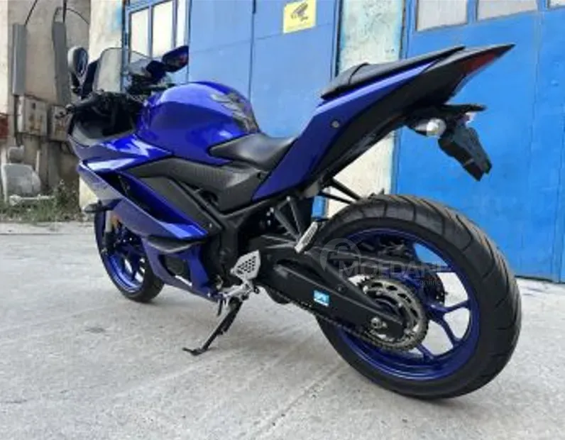 Introducing the 2020 Yamaha YZF-R25, known for its high quality and modern design. Tbilisi - photo 4