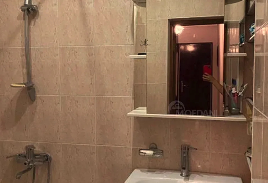 Сдам 4-комн. квартиру на сутки в Кобулети  100м² 2/9 эт. Кобулети - изображение 6