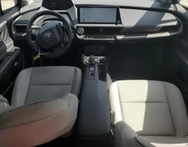 Toyota Prius 2L 2024 Тбилиси - изображение 6