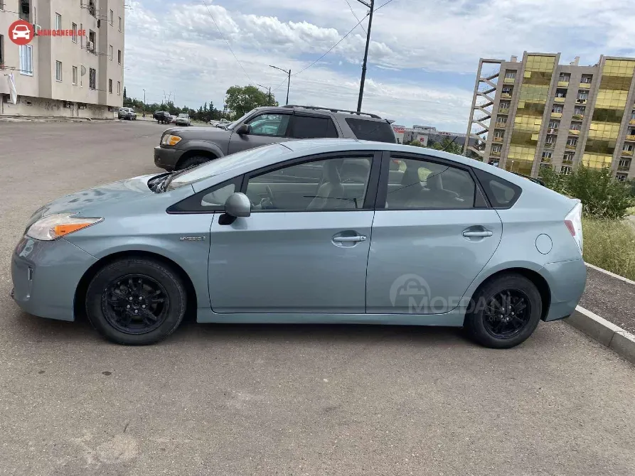 Toyota Prius 2014 Тбилиси - изображение 8