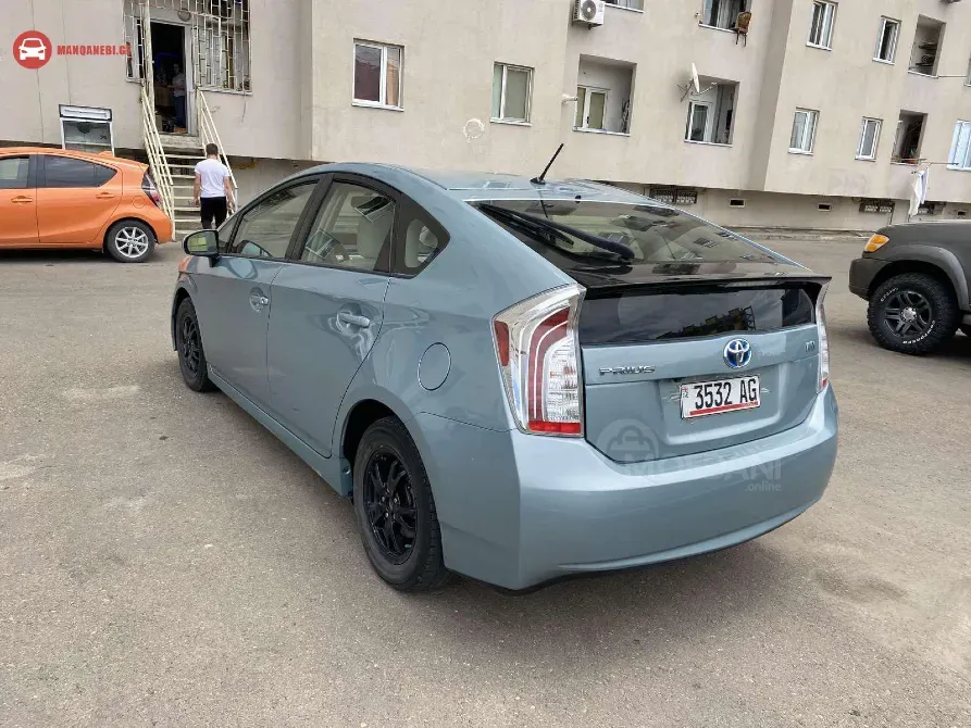 Toyota Prius 2014 Тбилиси - изображение 5