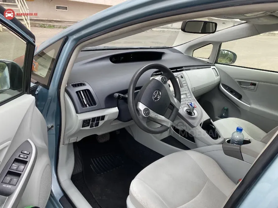 Toyota Prius 2014 Тбилиси - изображение 4