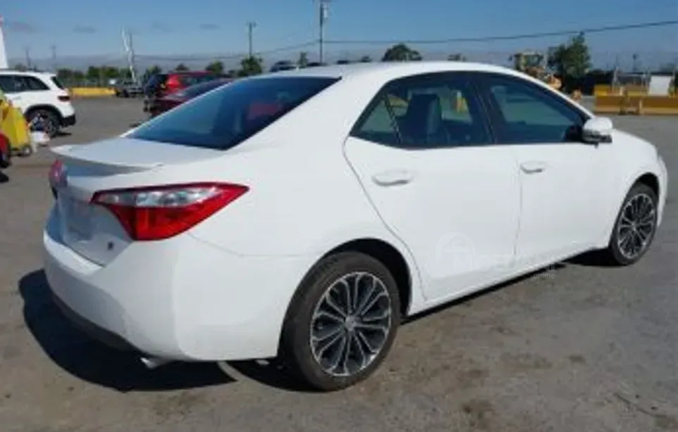 Toyota Corolla 1.8L 2015 Тбилиси - изображение 4