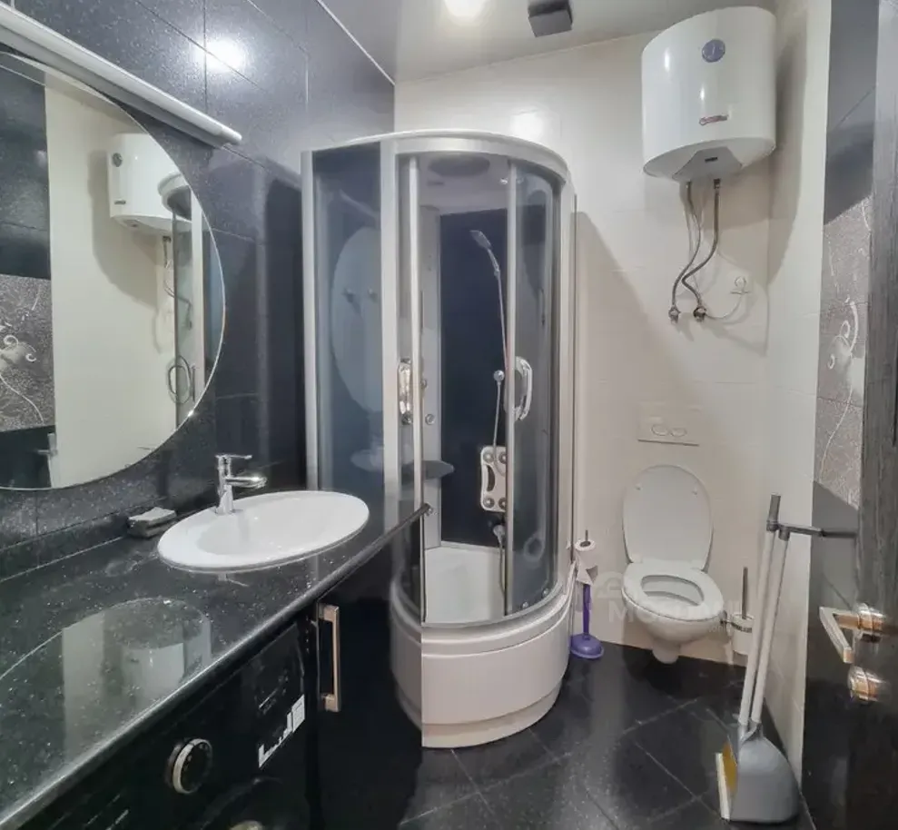 Apartments For Rent one-room 38м² 4/10 floor Batumi - photo 3