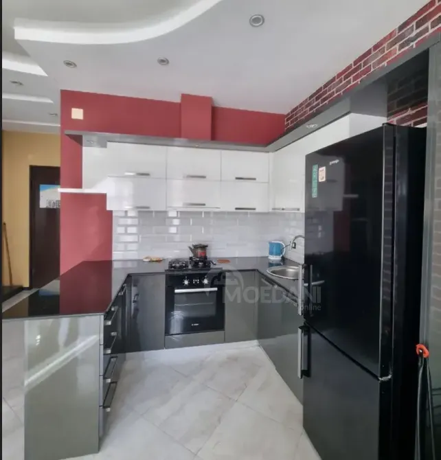 Apartments For Rent one-room 38м² 4/10 floor Batumi - photo 2