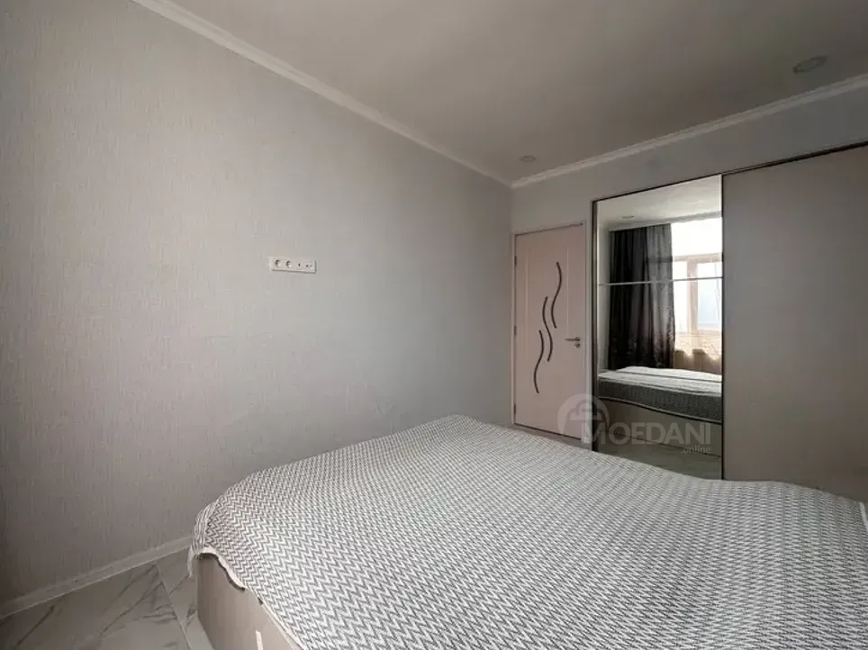 იყიდება 2 ოთახიანი ბინას 42მ² 9/18 სართ ბათუმი - photo 4