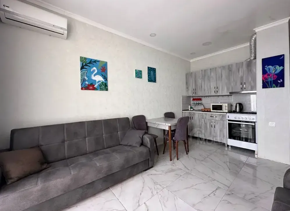 იყიდება 2 ოთახიანი ბინას 42მ² 9/18 სართ ბათუმი - photo 1