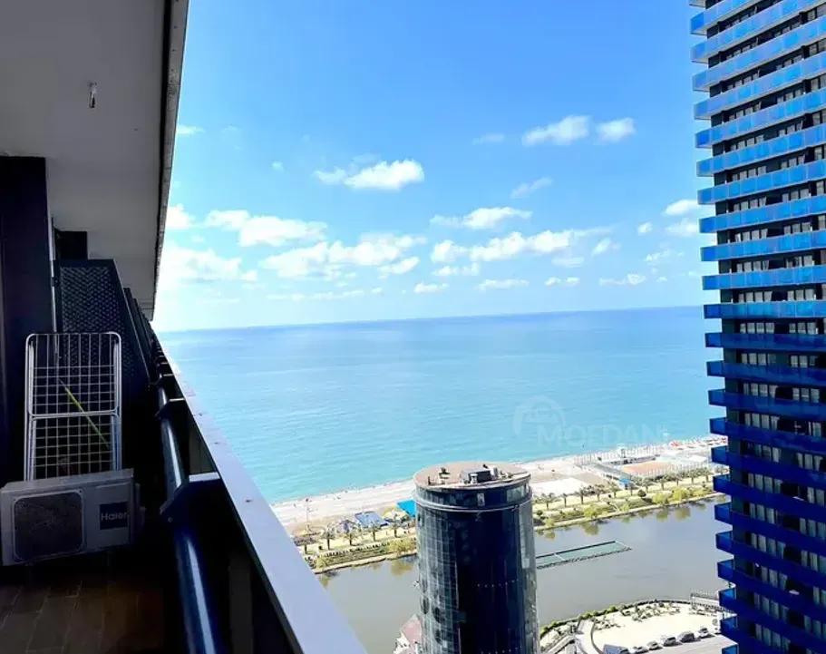 Apartments For Sale two-room 45м² 31/45 floor Batumi - photo 8