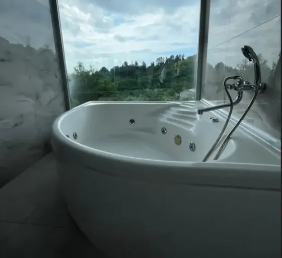 ქირავდება დღიურად სახლი 250м² ბათუმი