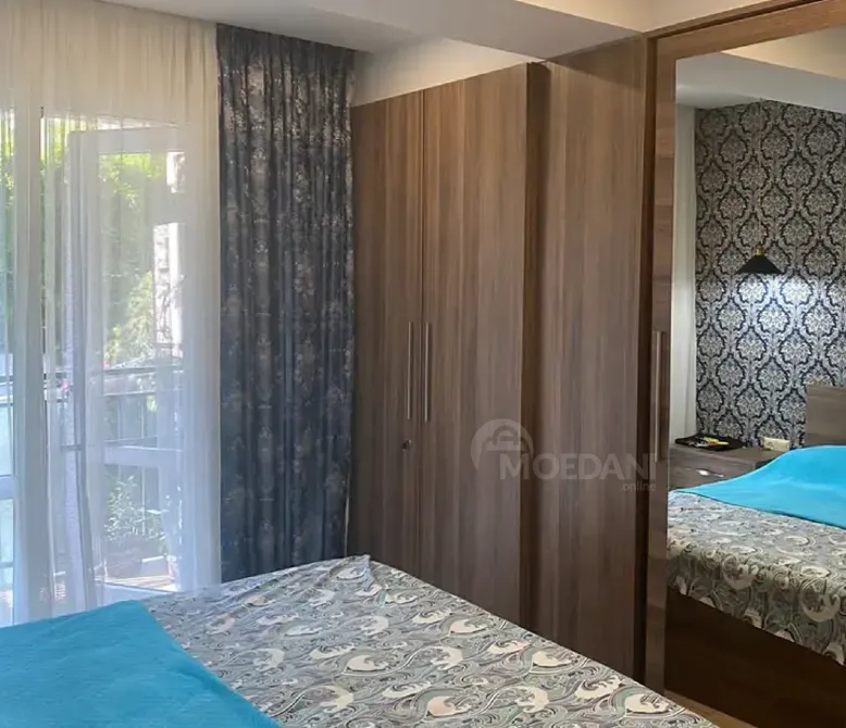 Short Term Rentals four-room 130m² 3/5 floor Batumi - photo 5