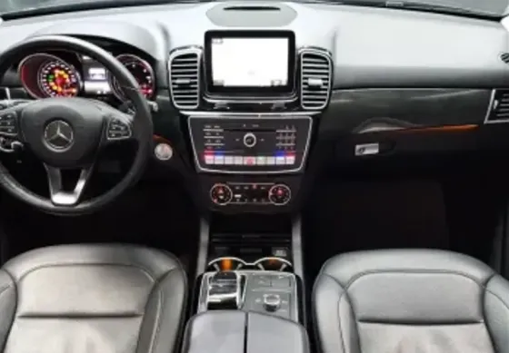 Mercedes GLE 3L 2016 Тбилиси