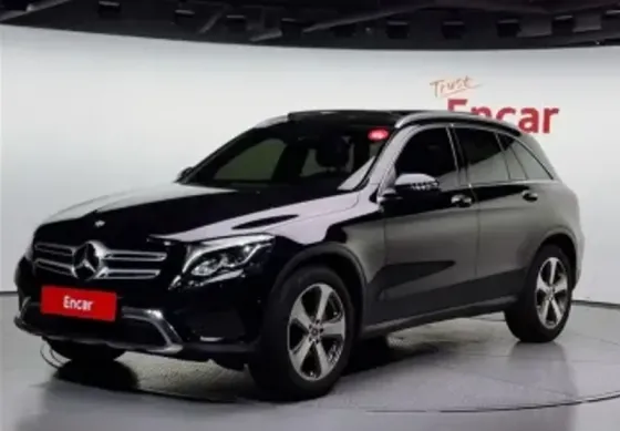 Mercedes GLC 2.2L 2017 Тбилиси