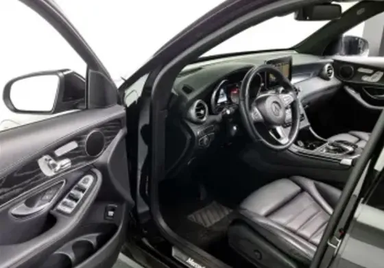 Mercedes GLC 2.2L 2017 Тбилиси