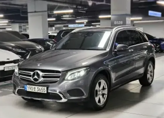Mercedes GLC 2.2L 2016 Тбилиси