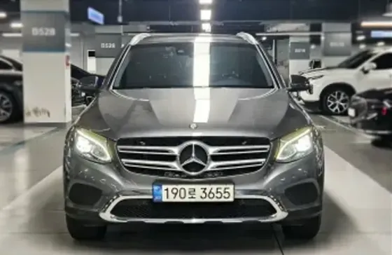 Mercedes GLC 2.2L 2016 Тбилиси